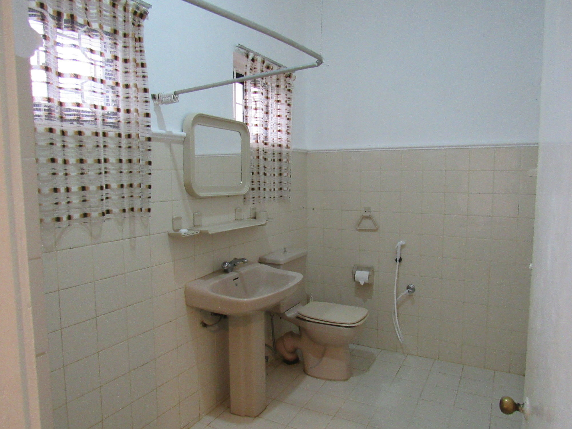 King Leisure Residence Канді Екстер'єр фото