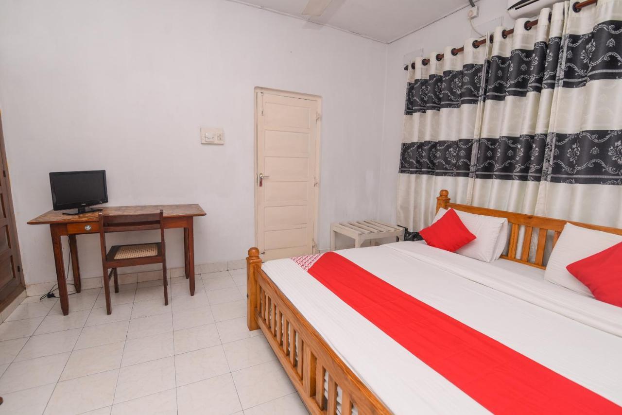 King Leisure Residence Канді Екстер'єр фото