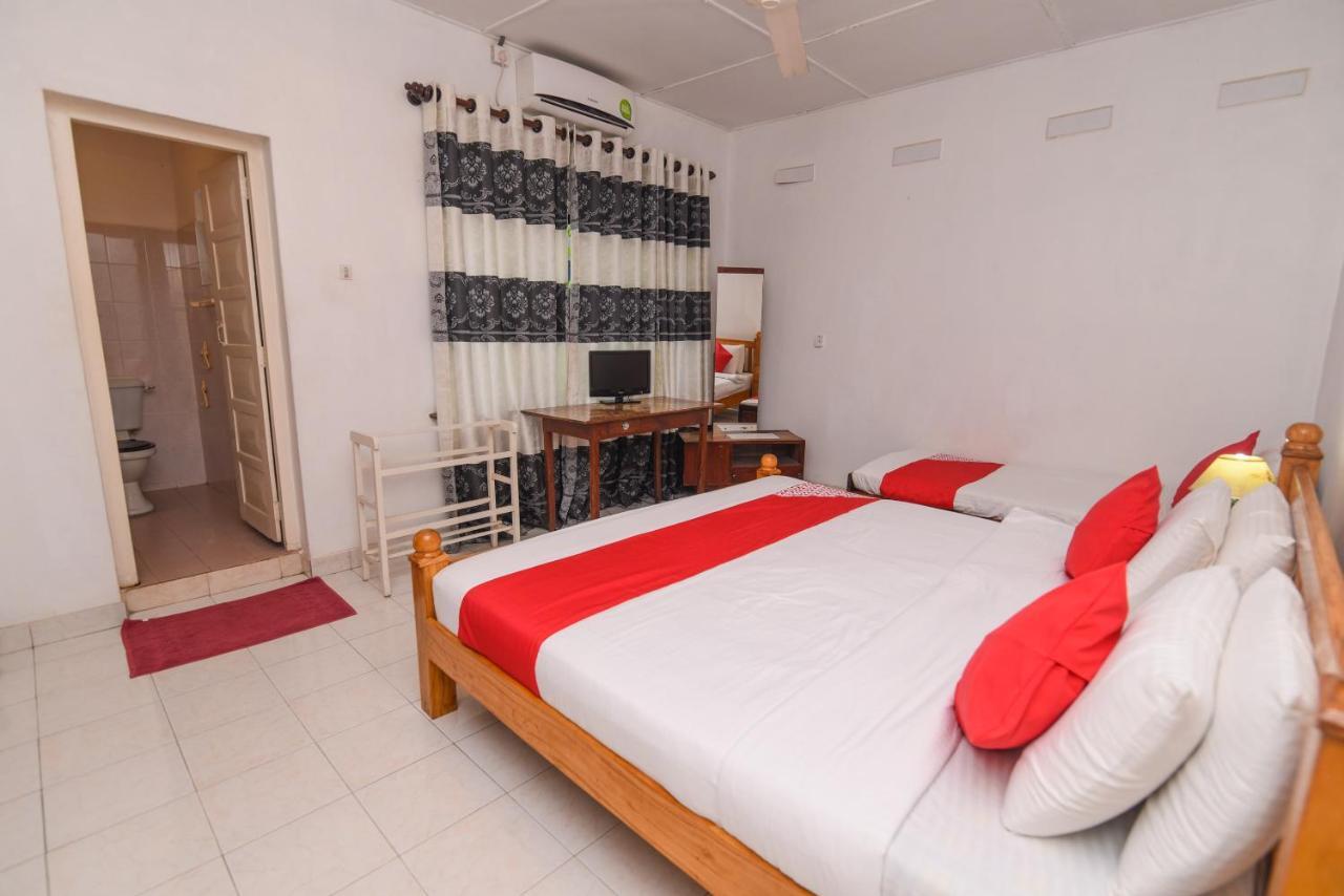 King Leisure Residence Канді Екстер'єр фото